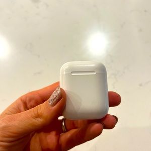 Apple AirPods (2nd gen)
